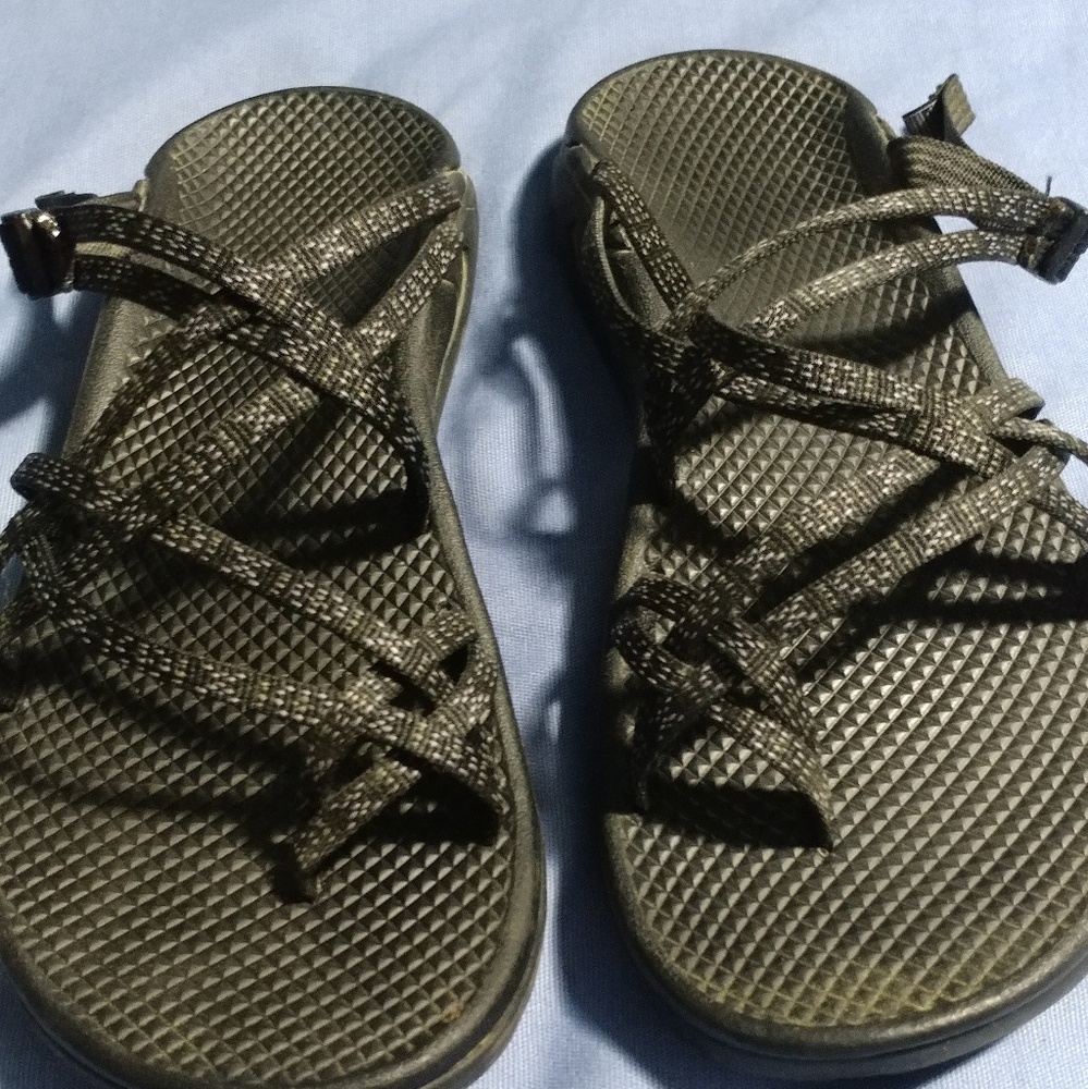 Chacos size 9